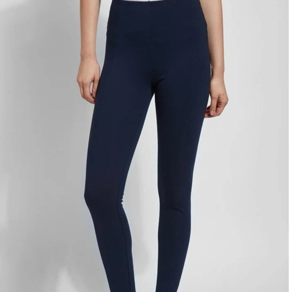 Taylor Seamed Size M
